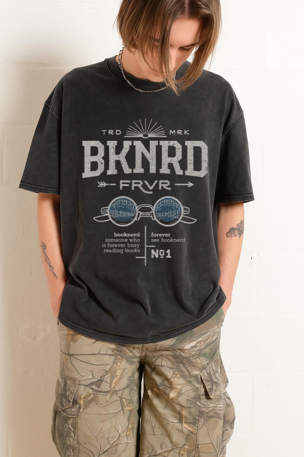 Vintage Booknerd T-Shirt | Retro Reading Lover Tee